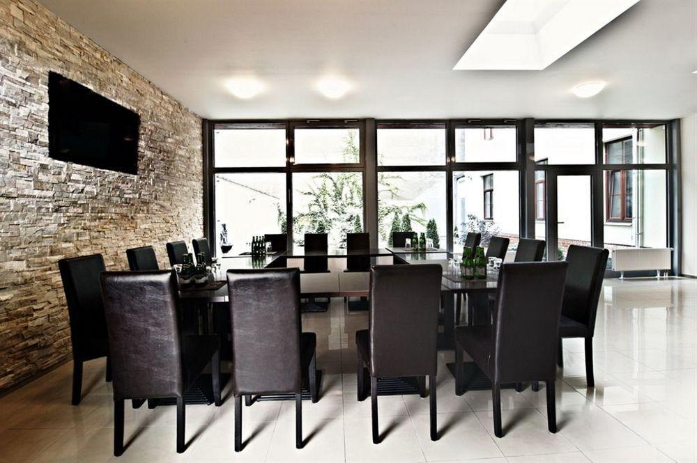 Hotel Cyro Brno Exterior photo