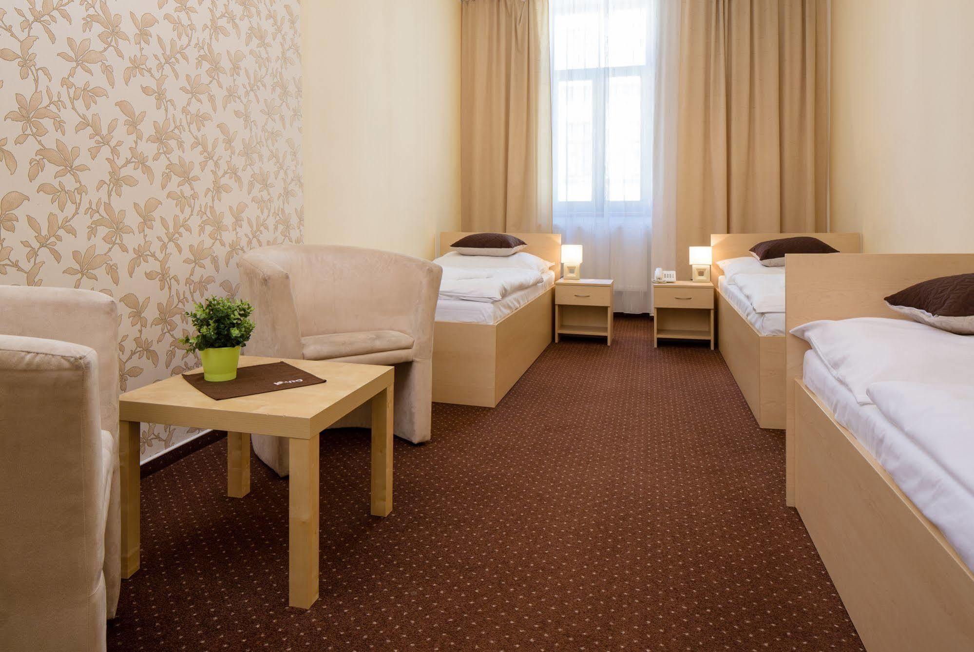 Hotel Cyro Brno Exterior photo